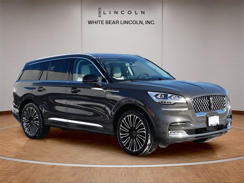 Certified 2023 Lincoln Aviator Black Label w/ Class IV Trailer Tow Package image 3