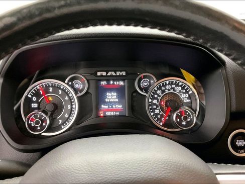Used 2019 RAM 2500 Big Horn AWD/4WD image 12