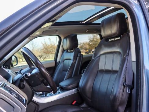 Used 2018 Land Rover Range Rover Sport HSE image 15