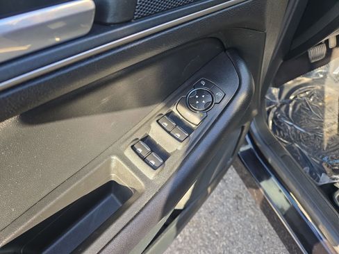 Certified 2022 Ford Edge SEL image 12