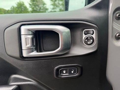 Used 2019 Jeep Wrangler Unlimited Sport AWD/4WD image 14