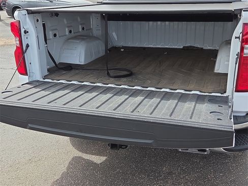 Used 2024 Chevrolet Silverado 1500 LTZ w/ Technology Package image 18