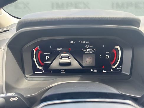 Used 2025 Nissan Rogue Platinum FWD image 27