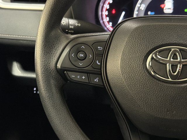 Used 2024 Toyota RAV4 XLE AWD/4WD image 29