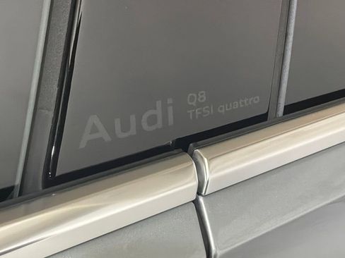 Used 2025 Audi Q8 Premium w/ Convenience Package AWD/4WD image 25