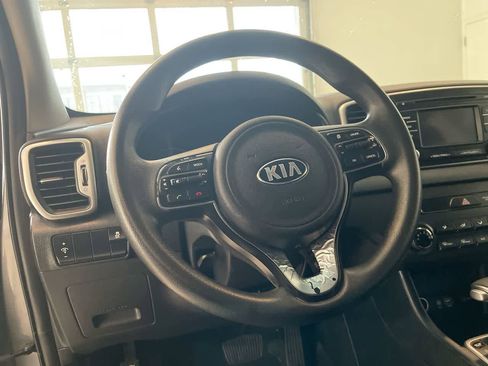 Used 2018 Kia Sportage LX image 14