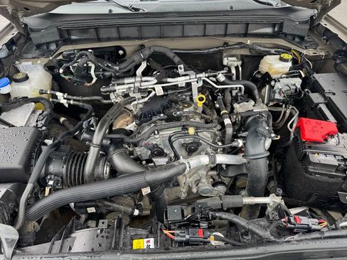 Used 2025 Ford Bronco Outer Banks AWD/4WD image 22