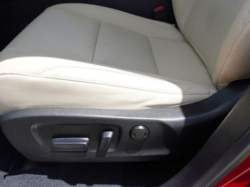 Used 2022 Lexus RX 350L FWD w/ Premium Package image 25