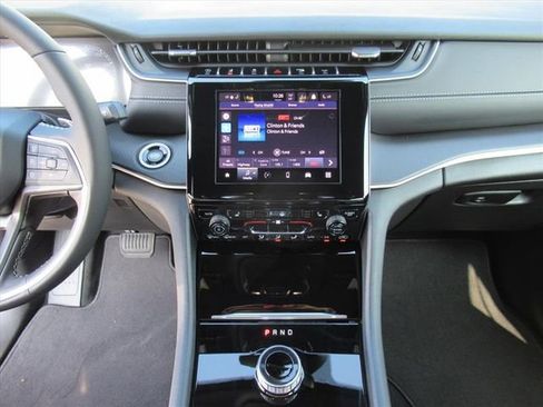 New 2025 Jeep Grand Cherokee L Laredo w/ Luxury Tech Group I image 20