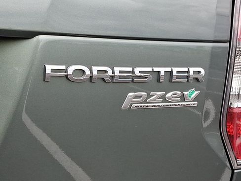 Used 2016 Subaru Forester 2.5i Limited AWD/4WD image 10