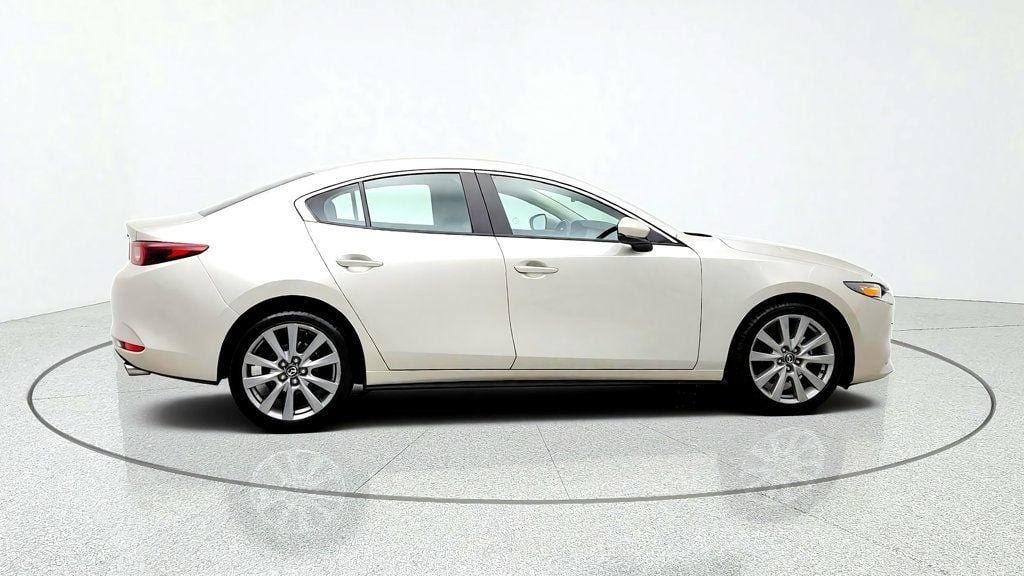 Used 2025 MAZDA MAZDA3 s FWD image 4