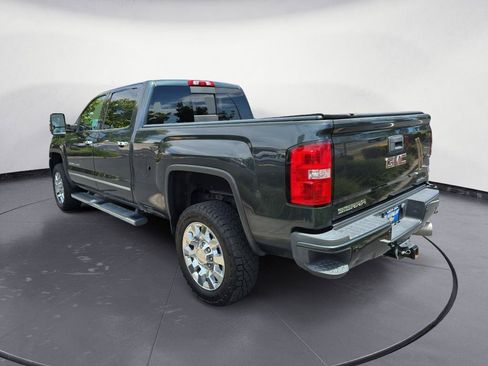 Used 2018 GMC Sierra 2500 Denali w/ Duramax Plus Package AWD/4WD image 5