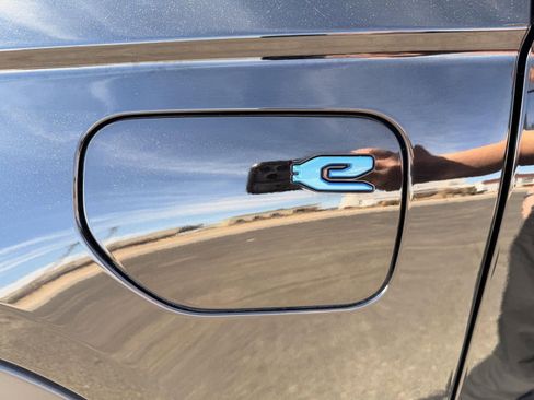 Used 2024 Jeep Grand Cherokee Limited 4xe image 11