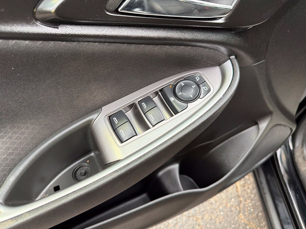 Used 2024 Chevrolet Malibu LT FWD image 13