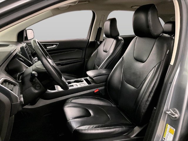 Used 2022 Ford Edge Titanium w/ Equipment Group 301A AWD/4WD image 24