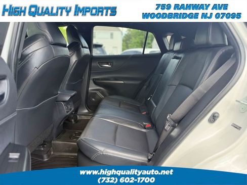 Used 2021 Toyota Venza XLE w/ Softex Package AWD/4WD image 21