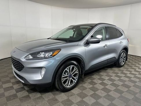 Used 2022 Ford Escape SEL w/ Class II Trailer Tow Package image 7