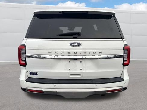 Used 2023 Ford Expedition Limited image 4