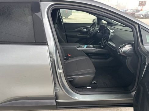 New 2026 Chevrolet Equinox EV LT w/ Comfort Package FWD image 35