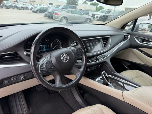Used 2019 Buick Enclave Essence image 5