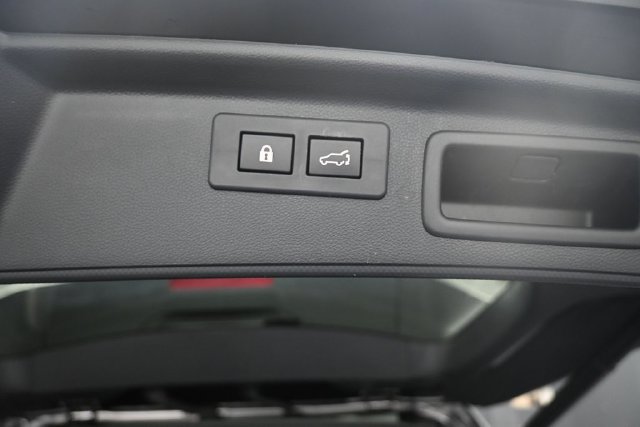 Used 2024 Subaru Forester Premium AWD/4WD image 24