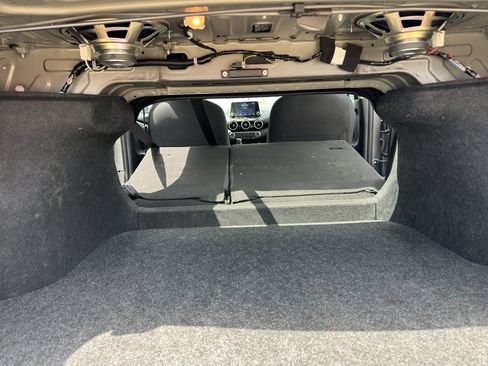 Used 2025 Nissan Sentra SV FWD image 30
