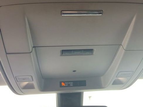 Used 2018 Chevrolet Silverado 1500 LT w/ LT Eassist Package image 33