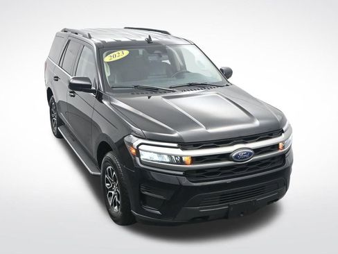 Used 2023 Ford Expedition XLT image 24