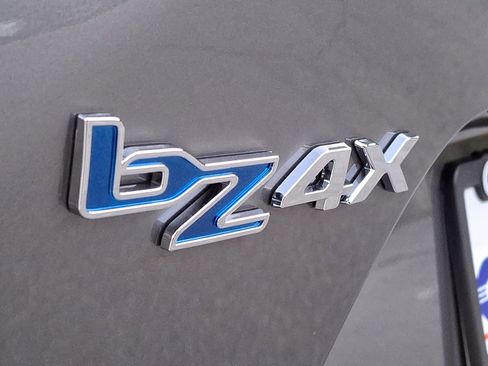 Certified 2025 Toyota bZ4X FWD image 32