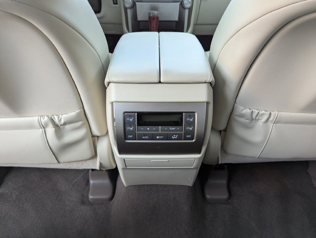 Used 2011 Lexus GX 460 AWD/4WD image 42