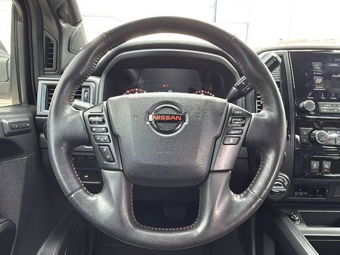 Used 2021 Nissan Titan PRO-4X w/ Pro-4x Convenience Package AWD/4WD image 21