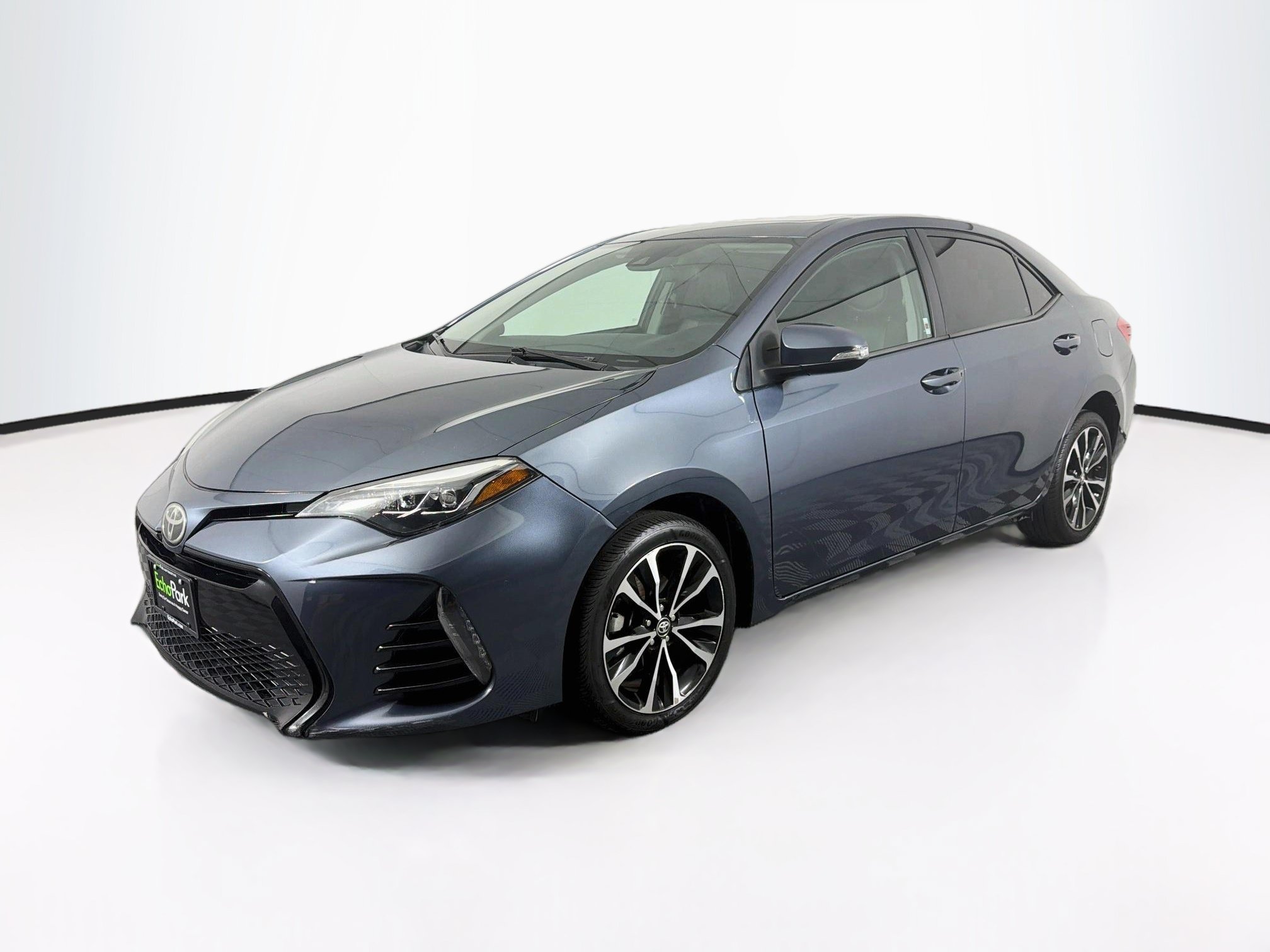 Used 2017 Toyota Corolla XSE w/ Carpet Mat Package (TMS) FWD image 3