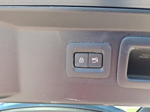 Used 2025 MAZDA CX-50 AWD 2.5 Hybrid w/ Premium Pkg image 21