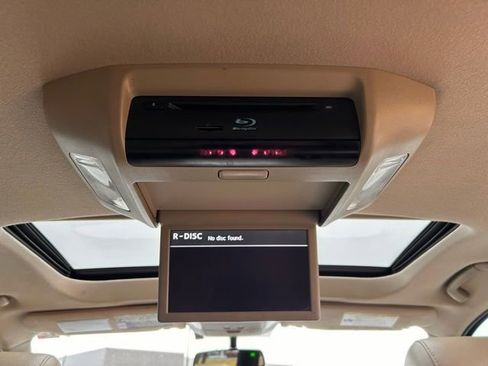 Used 2013 Toyota Sequoia Platinum image 46