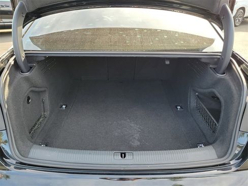Used 2019 Audi A4 2.0T Premium image 25