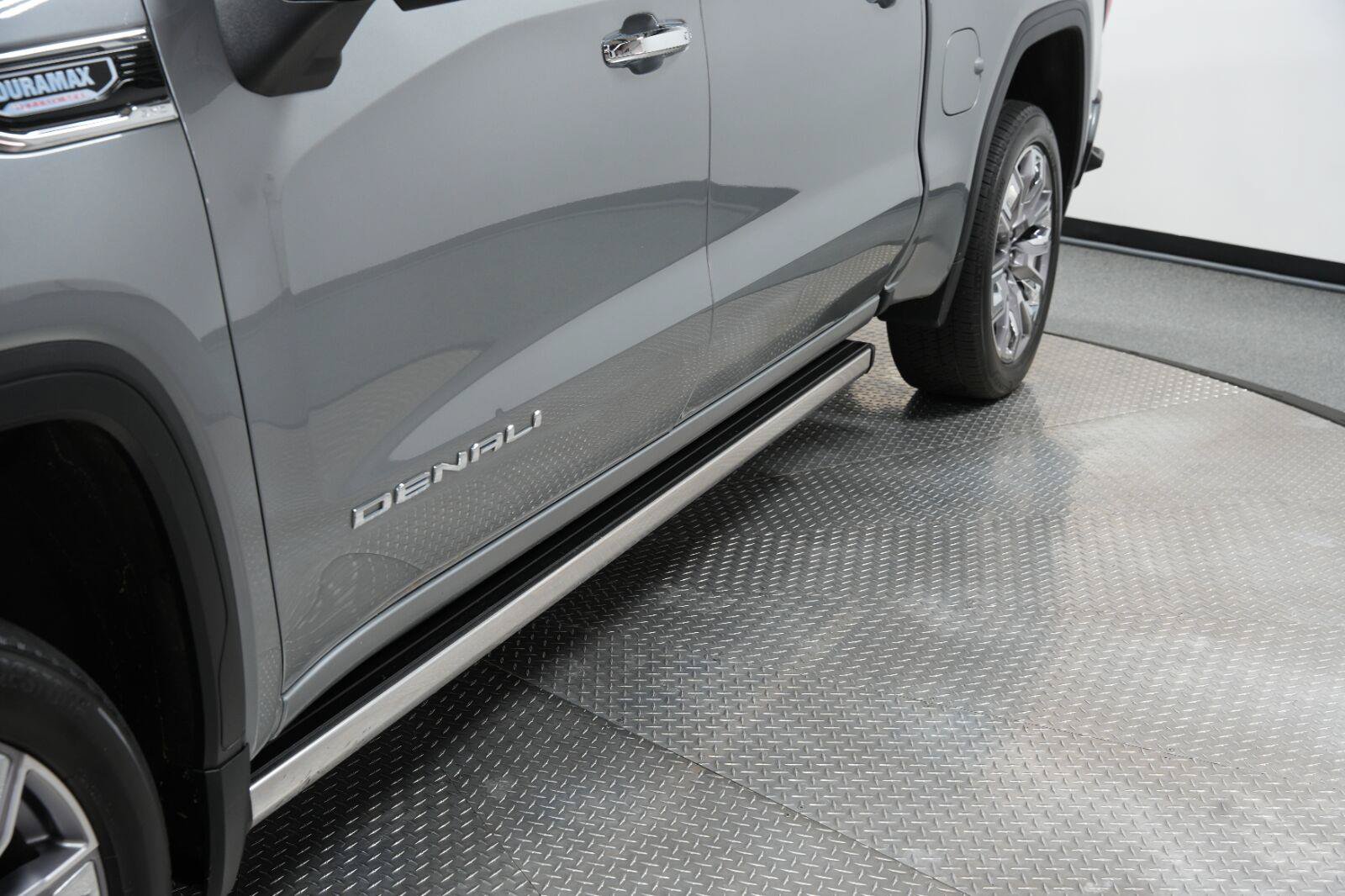 Certified 2024 GMC Sierra 1500 Denali w/ Denali Reserve Package AWD/4WD image 7