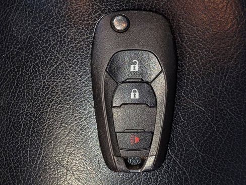 Used 2020 Chevrolet Trax LS FWD image 32