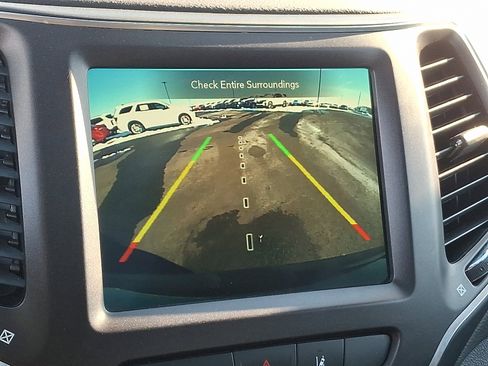 Certified 2022 Jeep Cherokee Trailhawk w/ Sun, Sound & Nav Group image 19