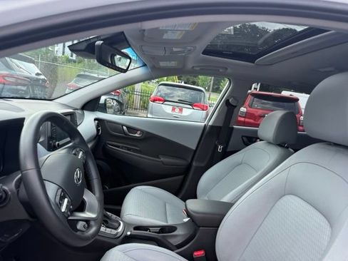 Used 2021 Hyundai Kona Limited AWD/4WD image 11