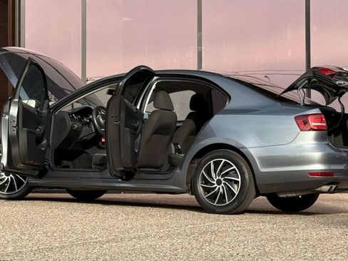 Used 2017 Volkswagen Jetta S image 29