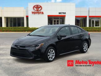 Used 2026 Toyota Corolla LE FWD video 1