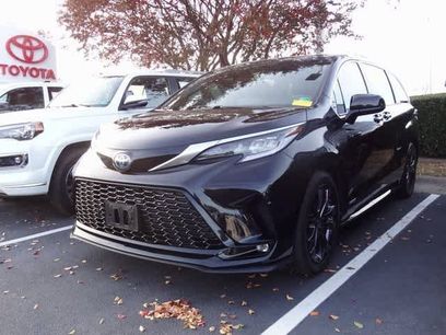 Used 2021 Toyota Sienna XSE w/ XSE Plus Package