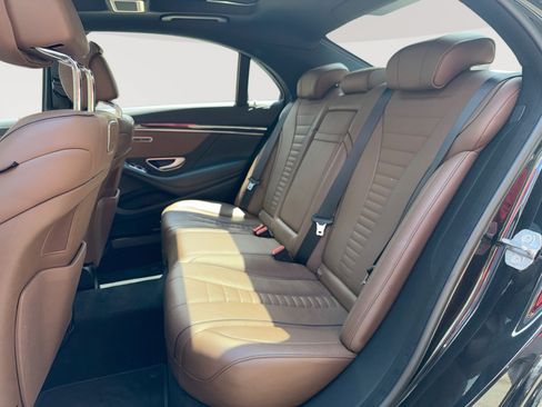 Used 2019 Mercedes-Benz S 560 4MATIC Sedan w/ AMG Line Exterior image 27