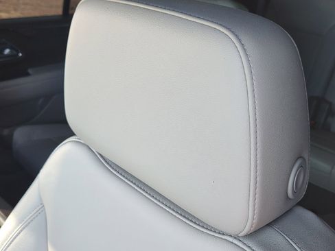 Used 2023 Chevrolet Tahoe Z71 image 18