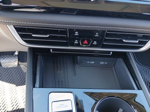 New 2026 Volkswagen Atlas SE FWD image 14