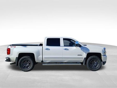 Used 2018 Chevrolet Silverado 1500 High Country image 6