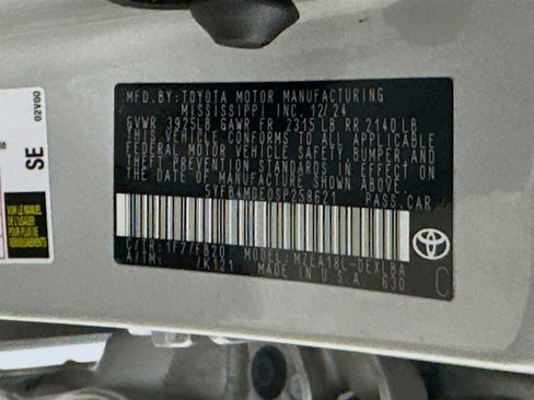 Used 2025 Toyota Corolla LE image 12