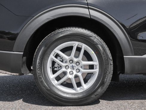 New 2026 Ford Explorer Active image 12