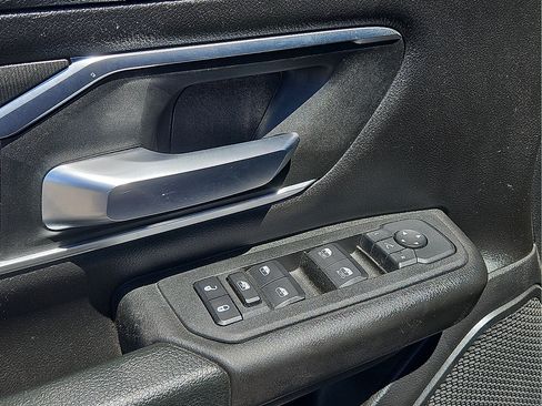 Used 2025 RAM 1500 Big Horn AWD/4WD image 12