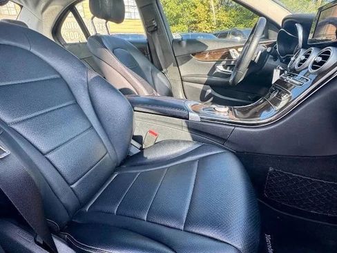 Used 2017 Mercedes-Benz C 300 C 300 4MATIC Sedan 4D image 5